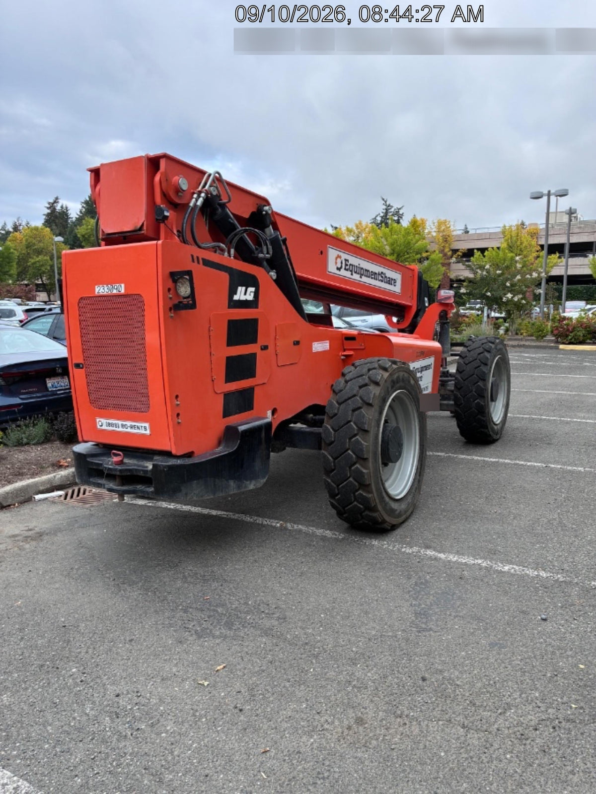 2022 SKYTRAK 8042