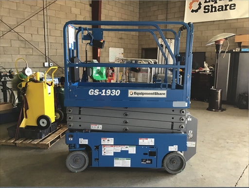 2019 Genie GS-1930 Half Height Swing Gate, 800W Inverter