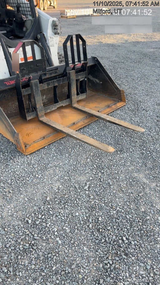 2021 TAKEUCHI 48" Pallet Forks - Takeuchi