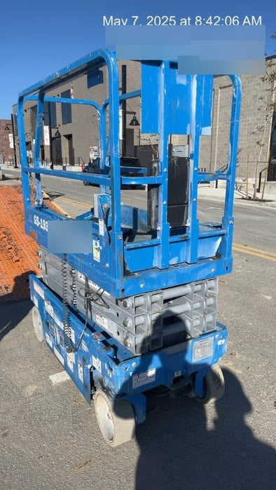 2019 Genie GS-1930 Fixed rails with chain Entry