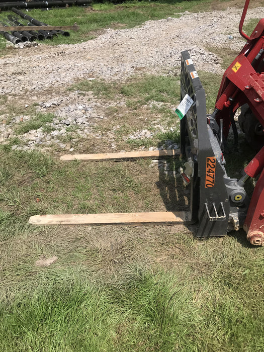 2022 PALADIN 48" Pallet Forks - Paladin