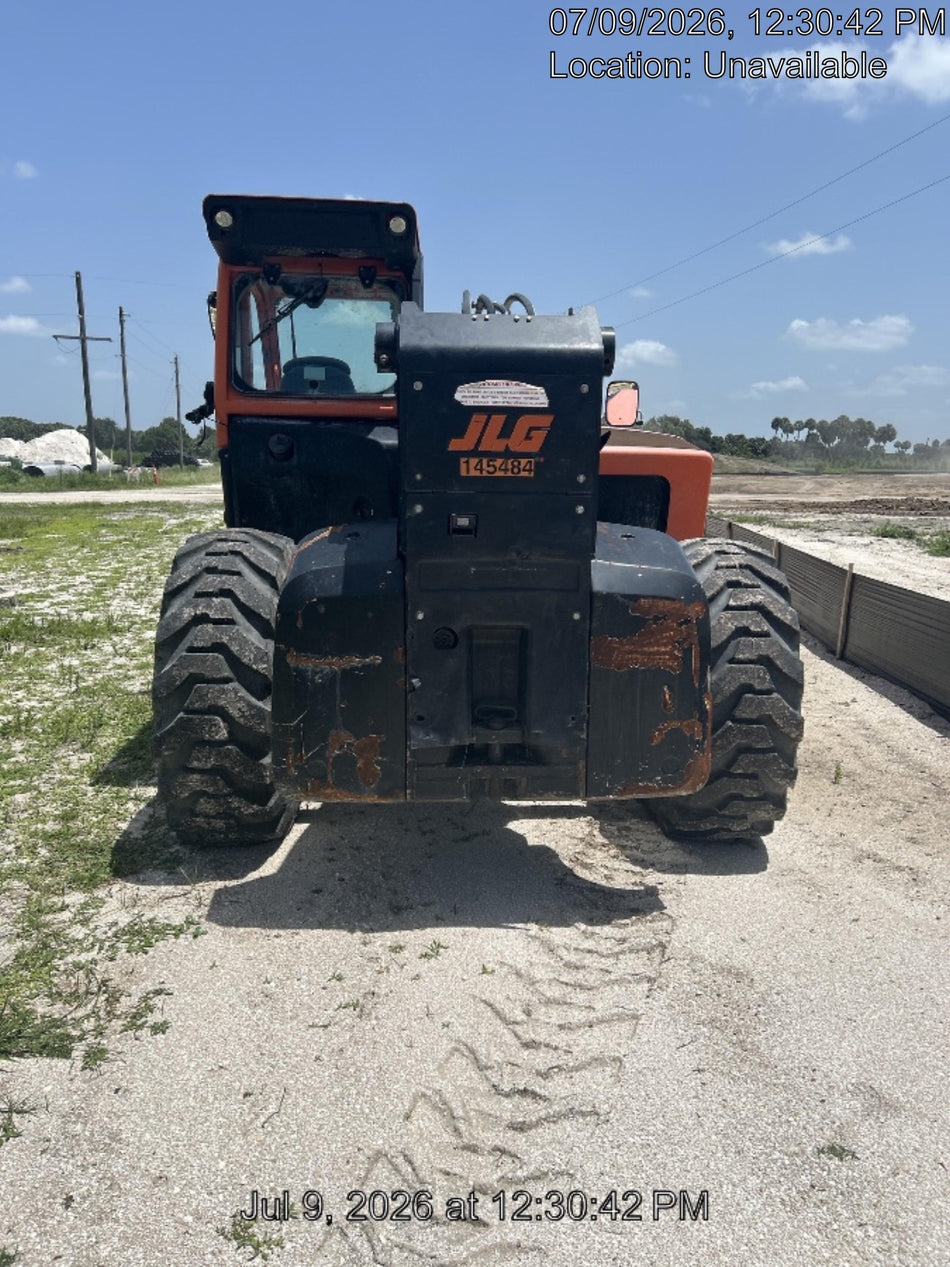 2021 JLG 1732