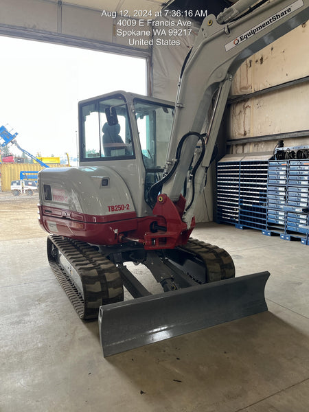 2024 TAKEUCHI TB250-2CR