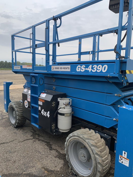 2020 GENIE GS-4390 RT