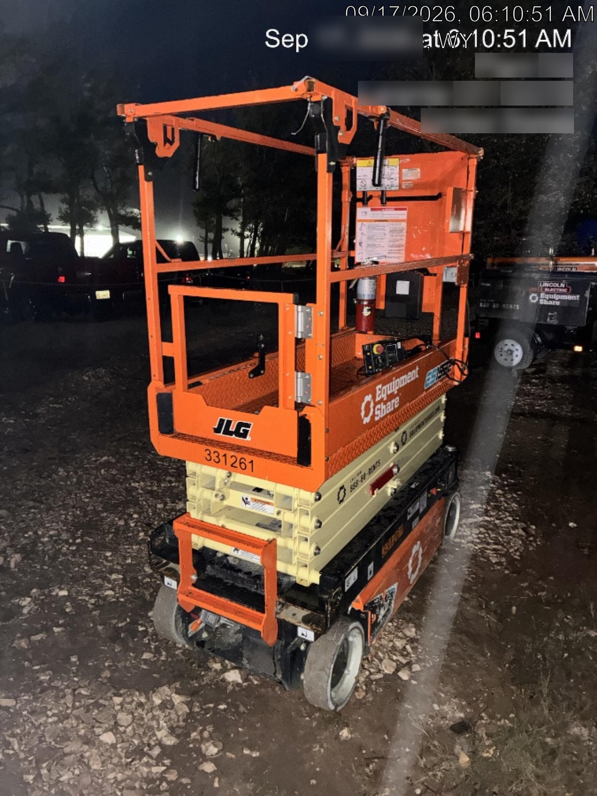 2023 JLG ES1932