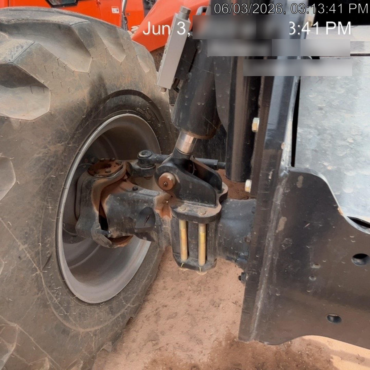 2025 JLG 1732