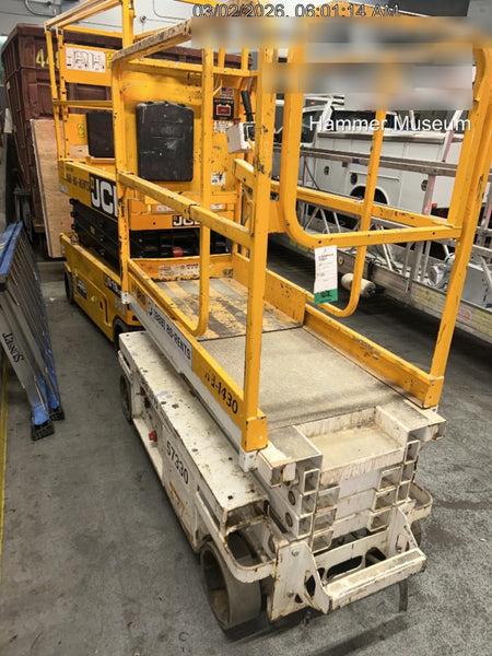 Custom Equipment HB-1430 <ul>
 <li>Hy-Brid Scissor Lift</li>
  <li>Platform capacity up to 670 lbs.</li>
  <li>Working height up to 20 ft</li>
  <li>Weighs under 1,700 lbs.</li>
  <li>Non-marking wheels </li>
</ul>