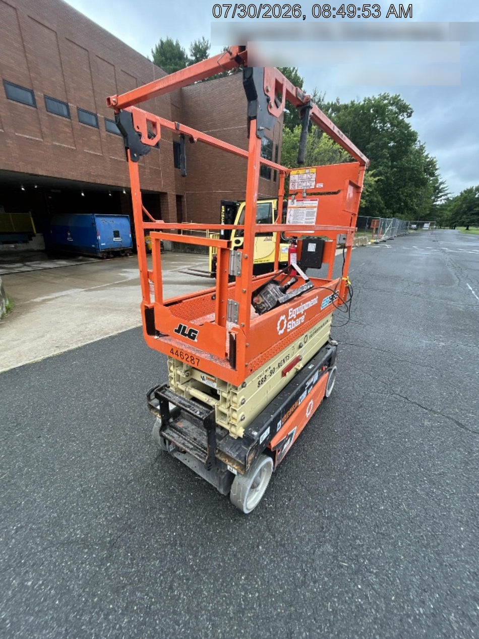 2024 JLG ES1932