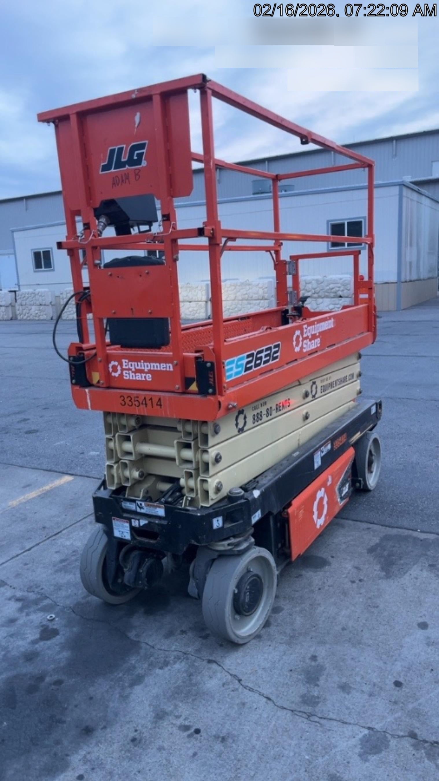 2023 JLG ES2632