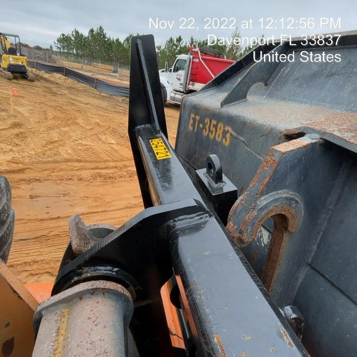 2017 FLECO 2.5 cu yd  Bucket, Wheel Loader -Fleco