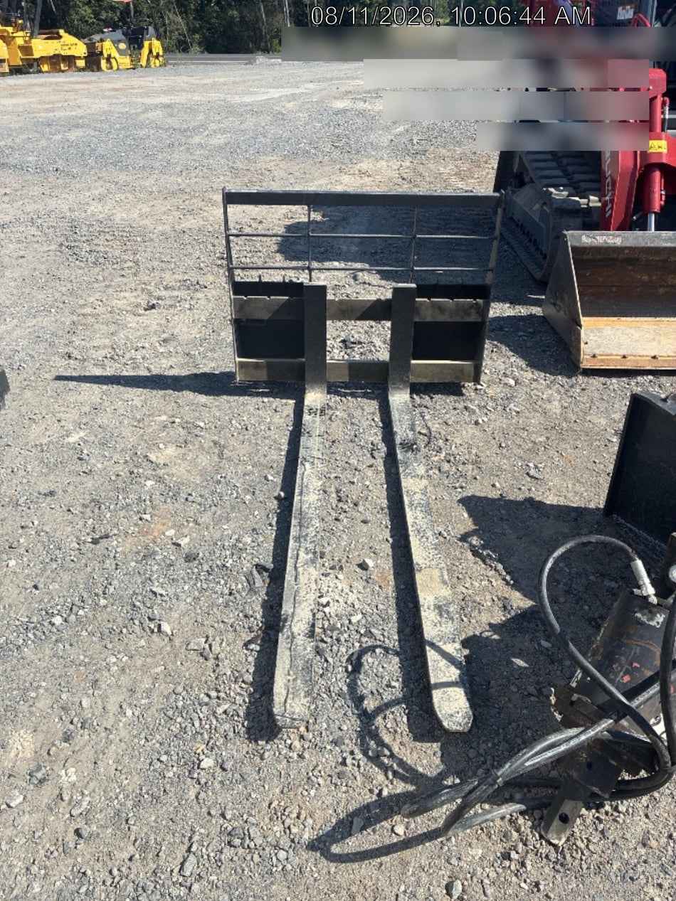 2026 ARROW MATERIAL HANDLING 72" Pallet Forks - Arrow