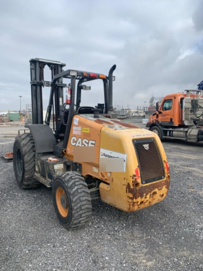 2019 CASE 588H
