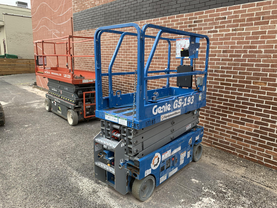 2018 Genie GS-1930 Genie GS-1930 w/Fixed Rail, Chain Entry