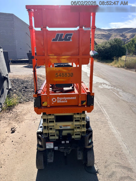 2025 JLG ES1932