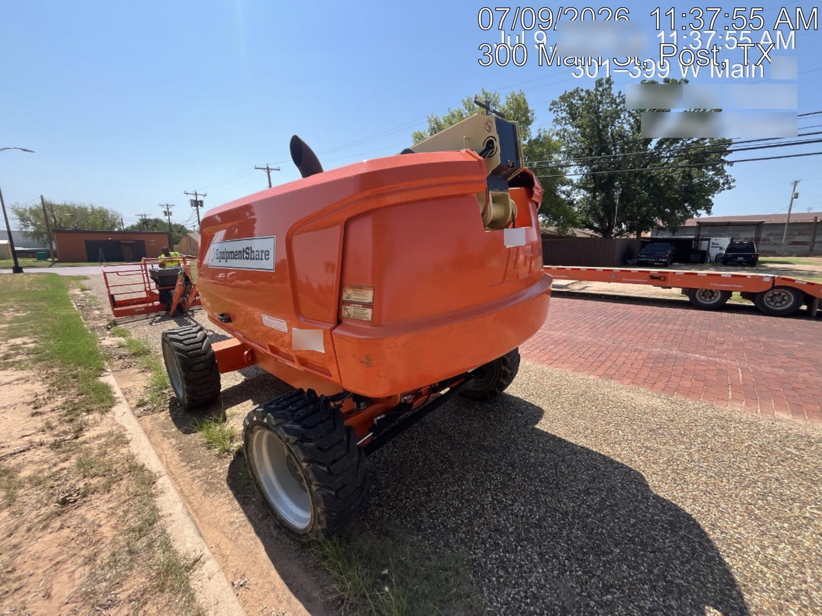 2019 JLG 660SJ