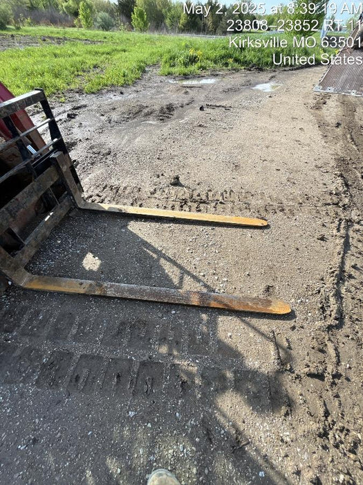 2024 ARROW MATERIAL HANDLING 72" Pallet Forks - Arrow