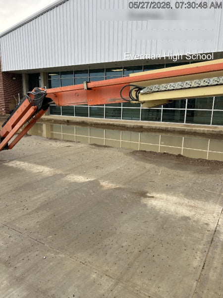 2016 JLG 660SJ