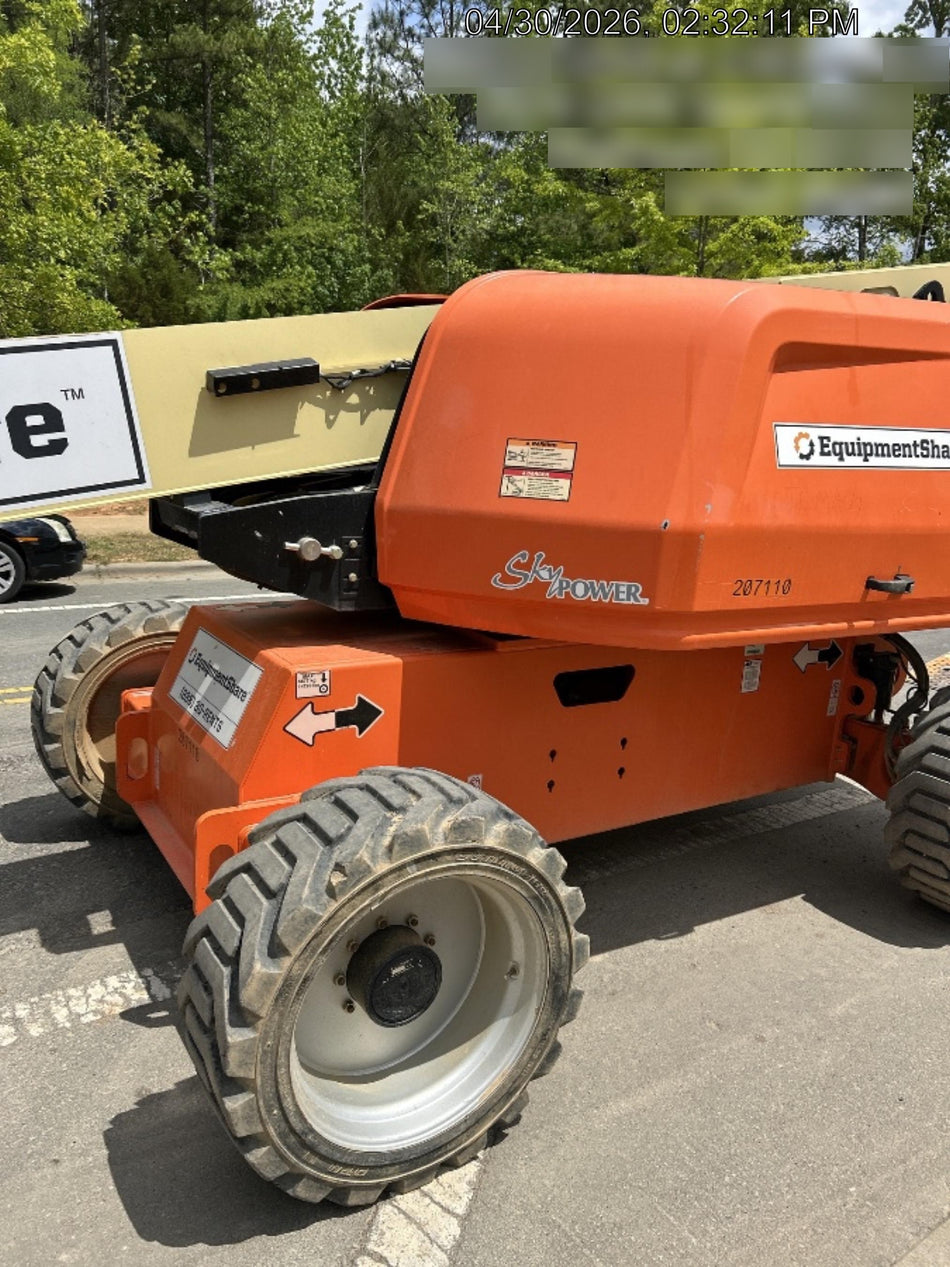 2022 JLG 660SJ