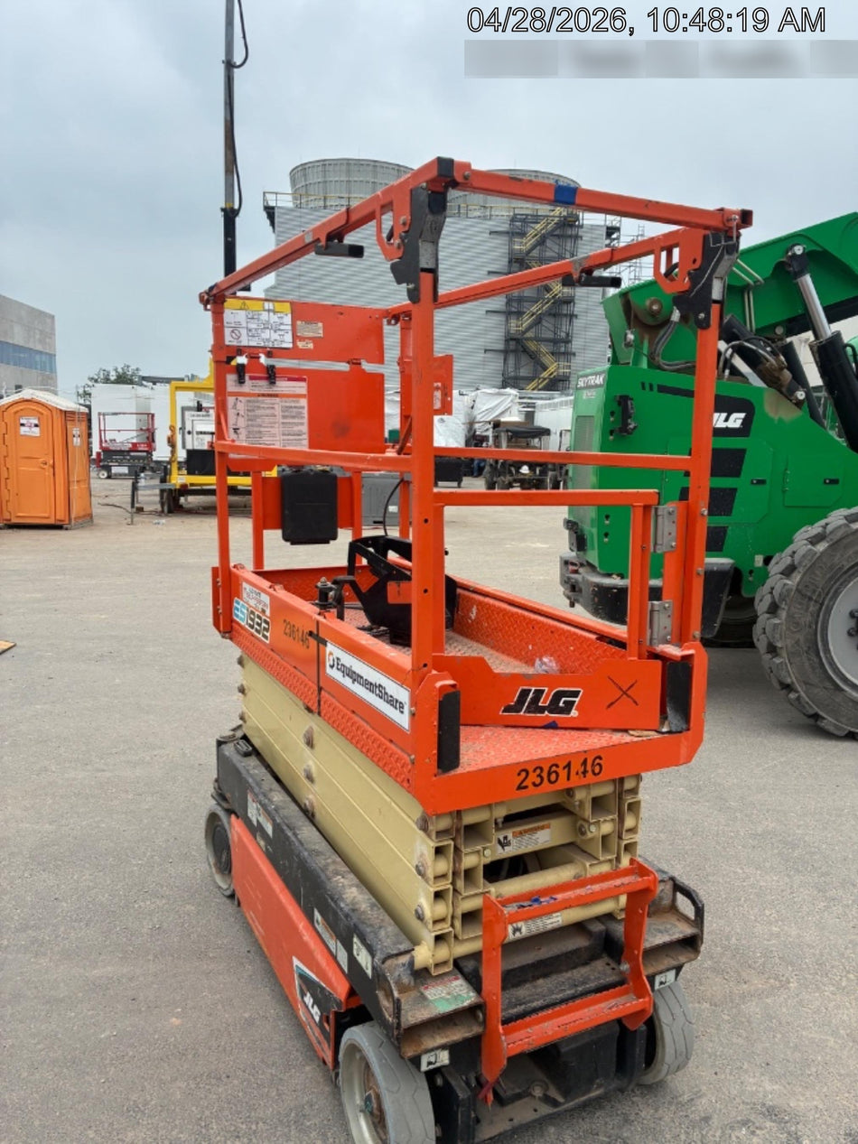 2022 JLG ES1932