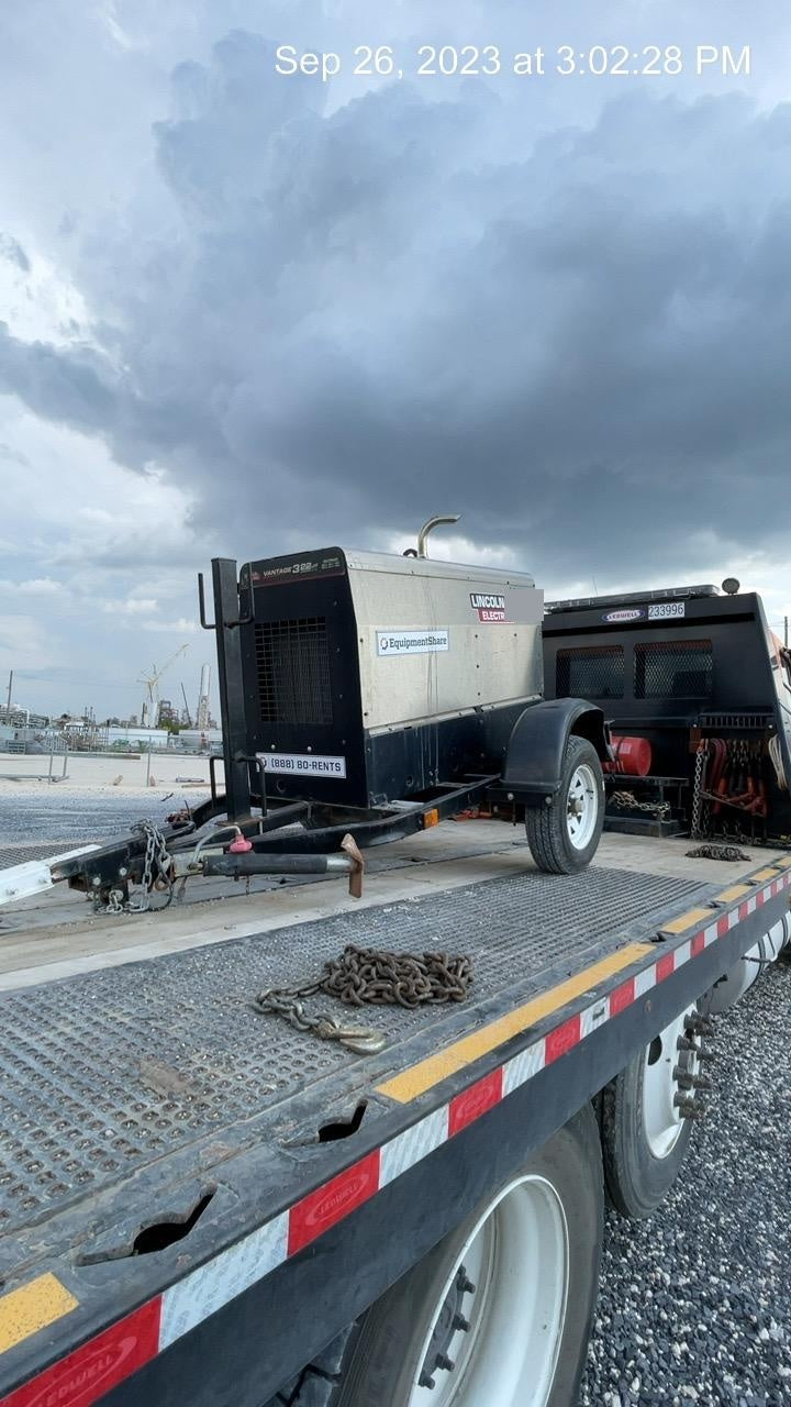 2019 Lincoln Electric Vantage 322 Ready-Pak 3, Two Wheel Trailer, Fender and Light Kit, Cable Rack