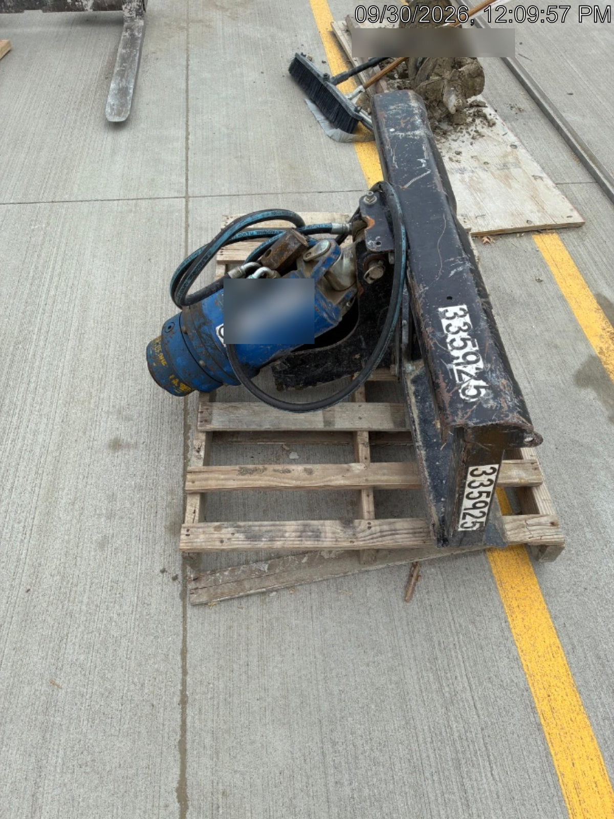 2023 AUGER TORQUE 3300-30