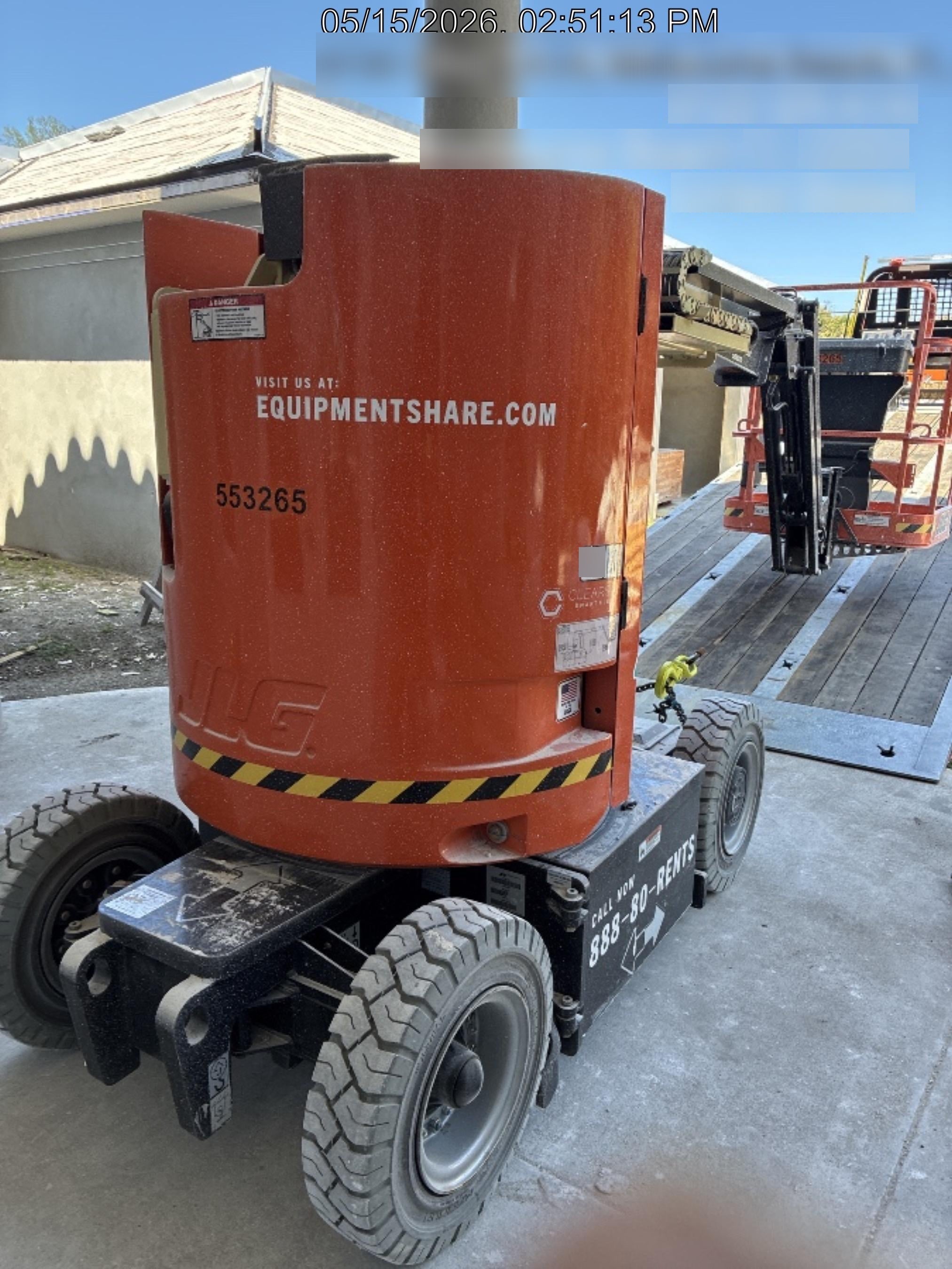 2025 JLG E300AJP