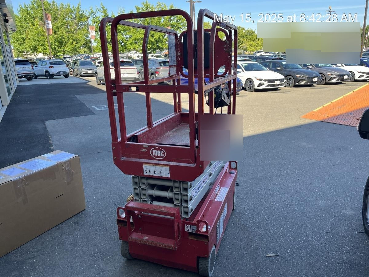 2020 MEC 1330SE Solid NM Tires, Steel Swing out Doors, LCS, Beacon, 900W Inverter
