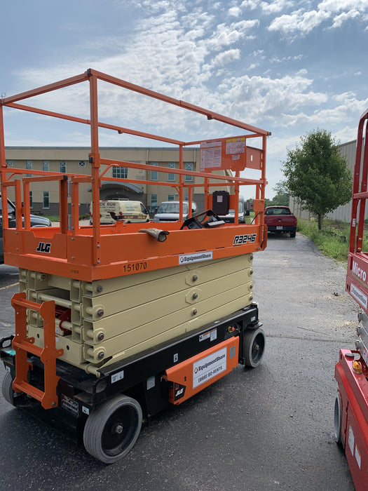2021 JLG R3246