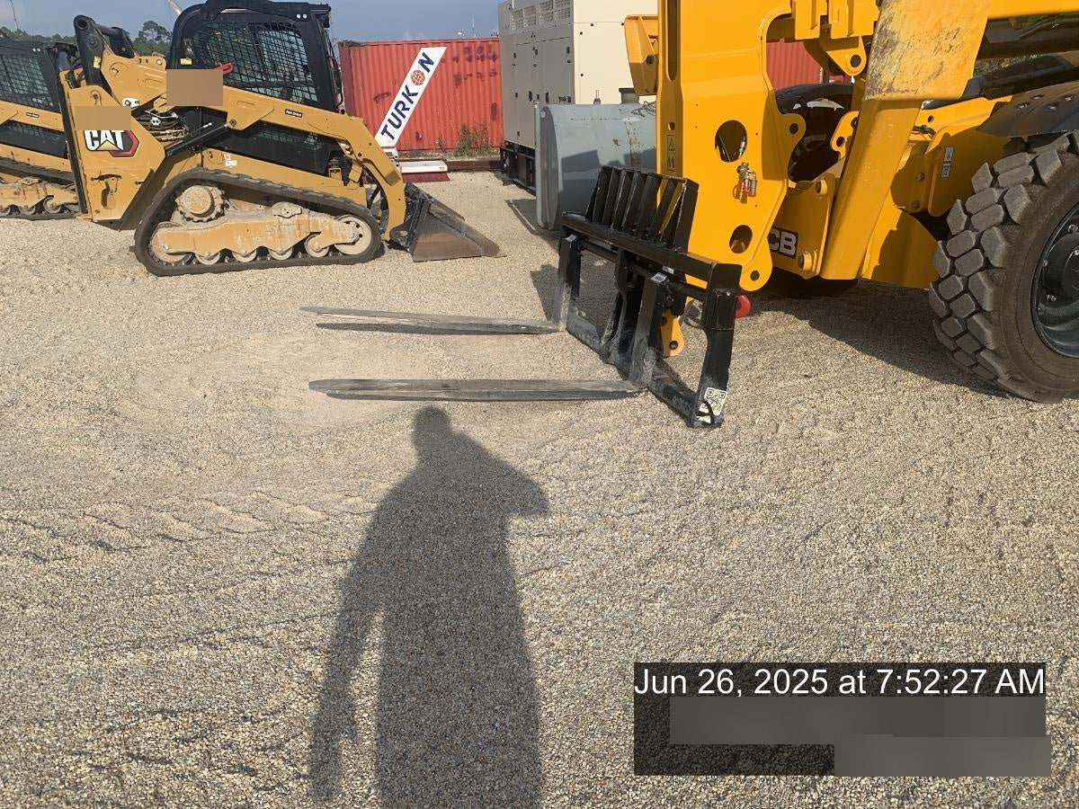 2025 JCB 512-56
