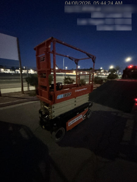 2021 JLG ES1932