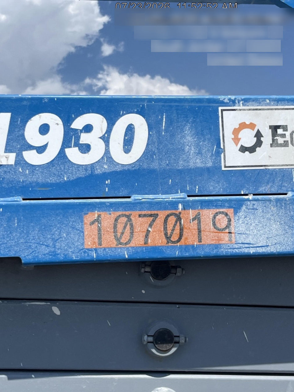 2020 Genie GS-1930 Solid Non Marking Tires, Beacon, Folding rails with half height swing gate, 800W Inverter