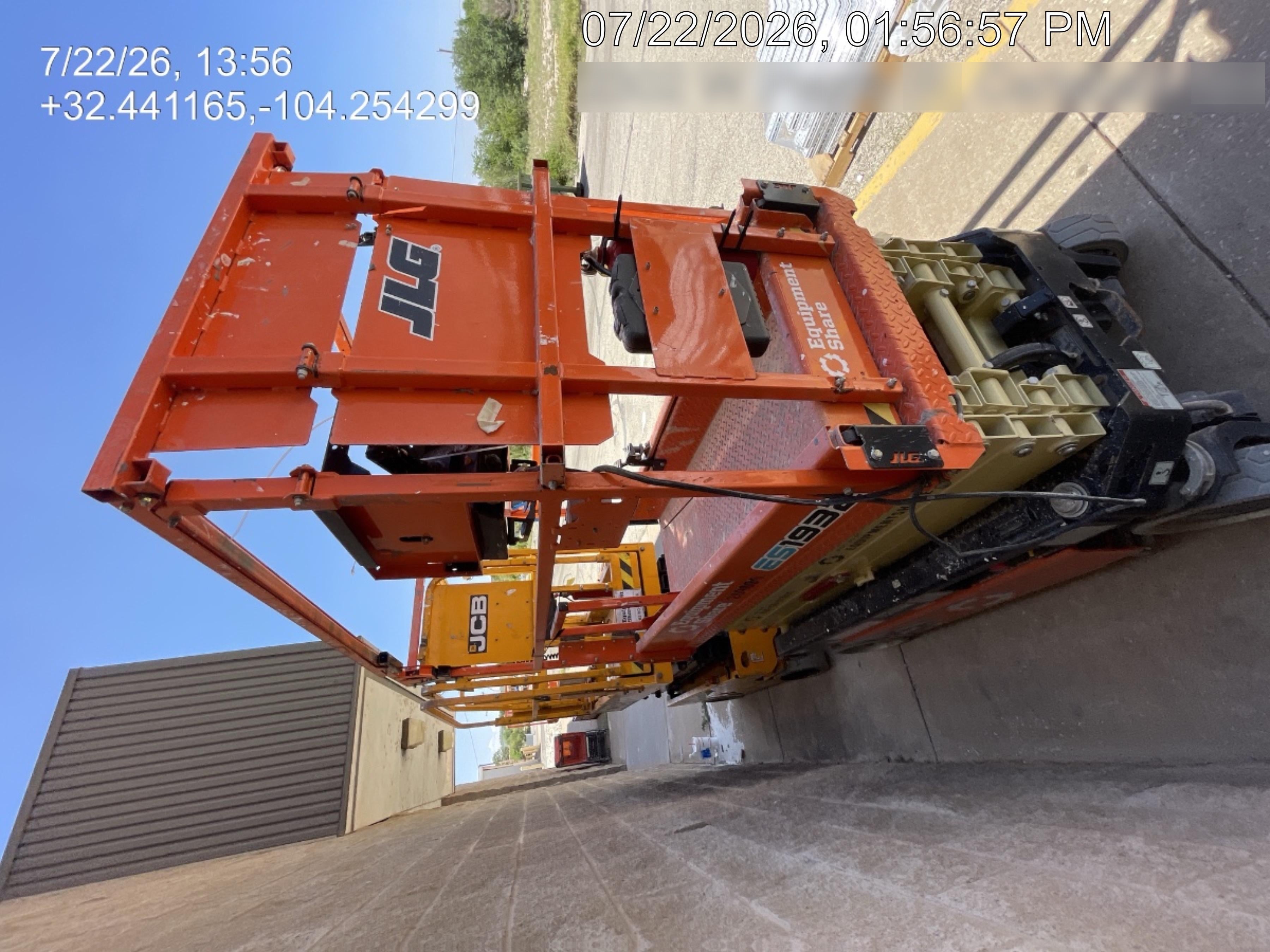 2022 JLG ES1932