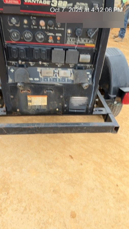 2019 Lincoln Electric Vantage 322 Welder Ready-Pak 3, Two wheel trailer, Fender and Light kit, Cable Rack