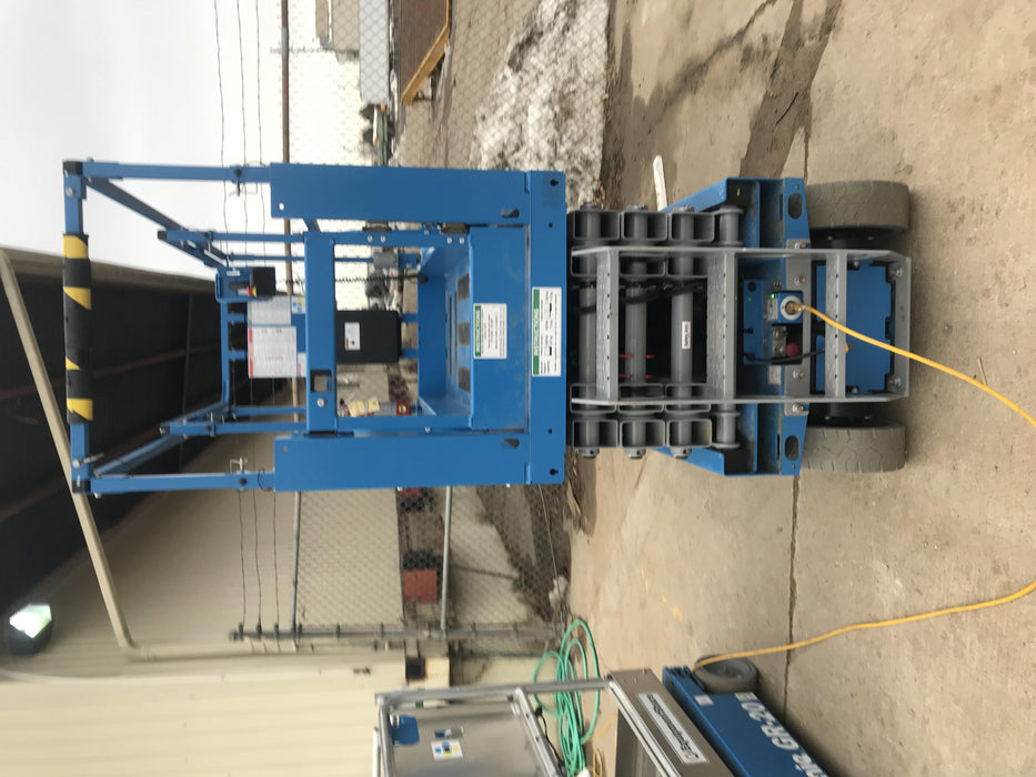 2019 Genie GS-2632 Folding rails with half height swing gate