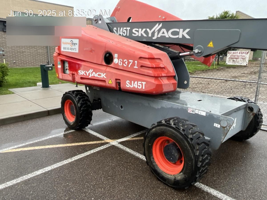 2017 SKYJACK SJ45T+