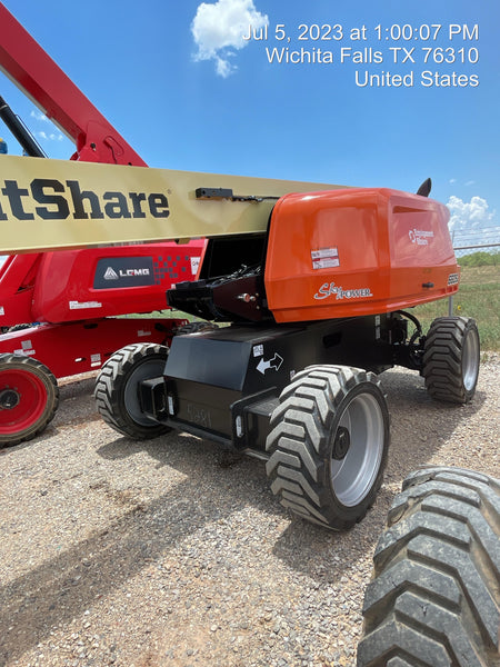 2023 JLG 660SJ