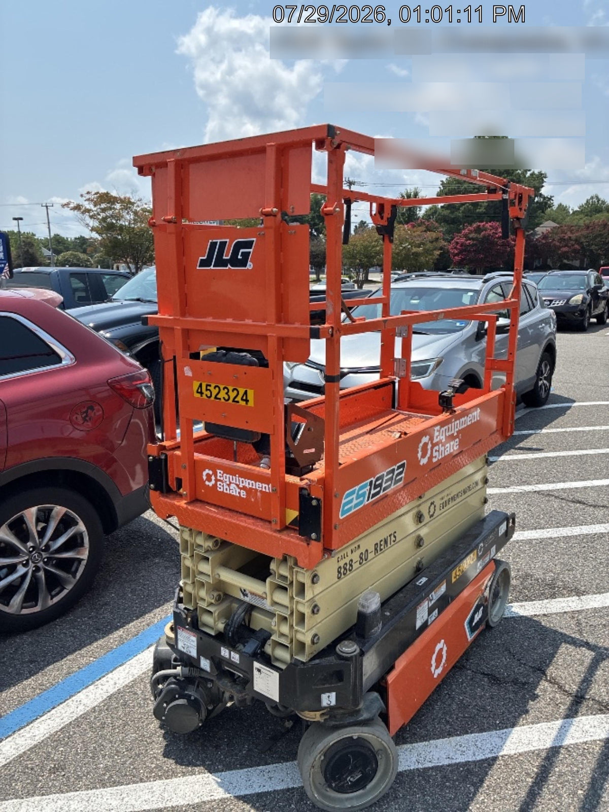 2024 JLG ES1932