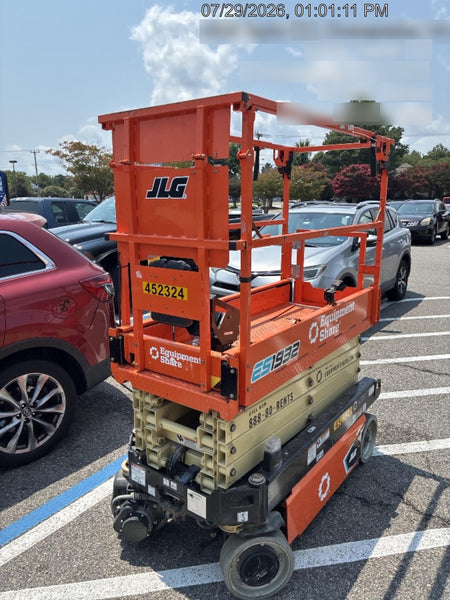 2024 JLG ES1932