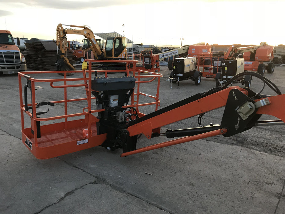 2019 JLG 660SJ