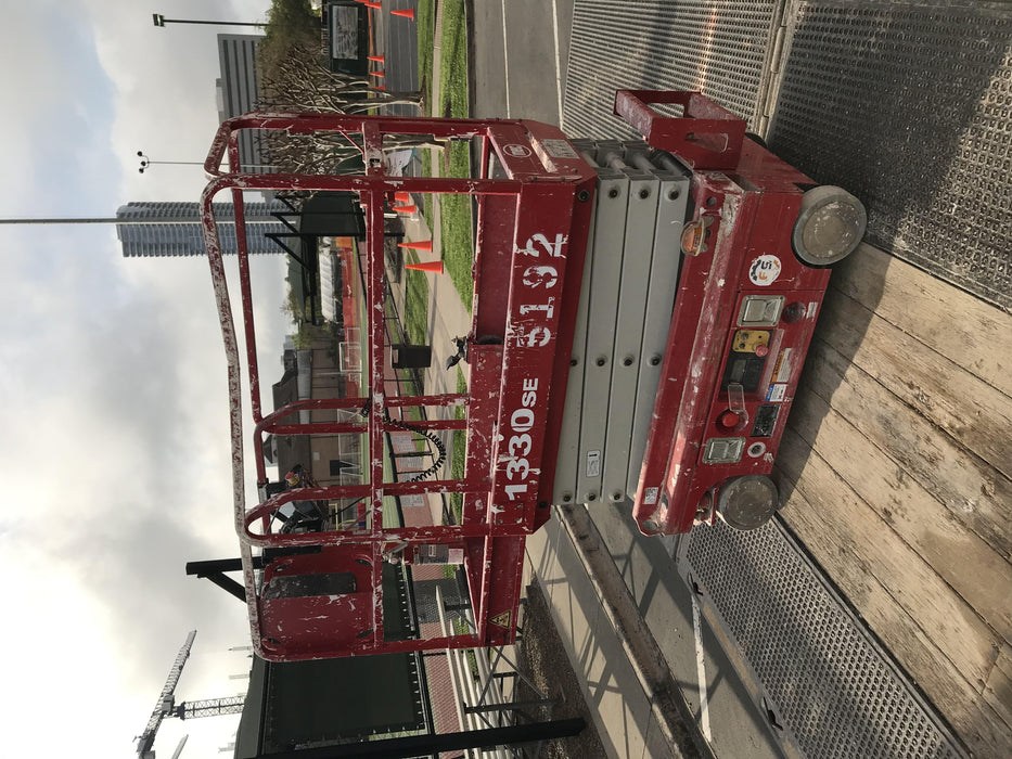 2017 MEC 1330SE 13' Scissor Lift w/2 Year Full Extended Warranty