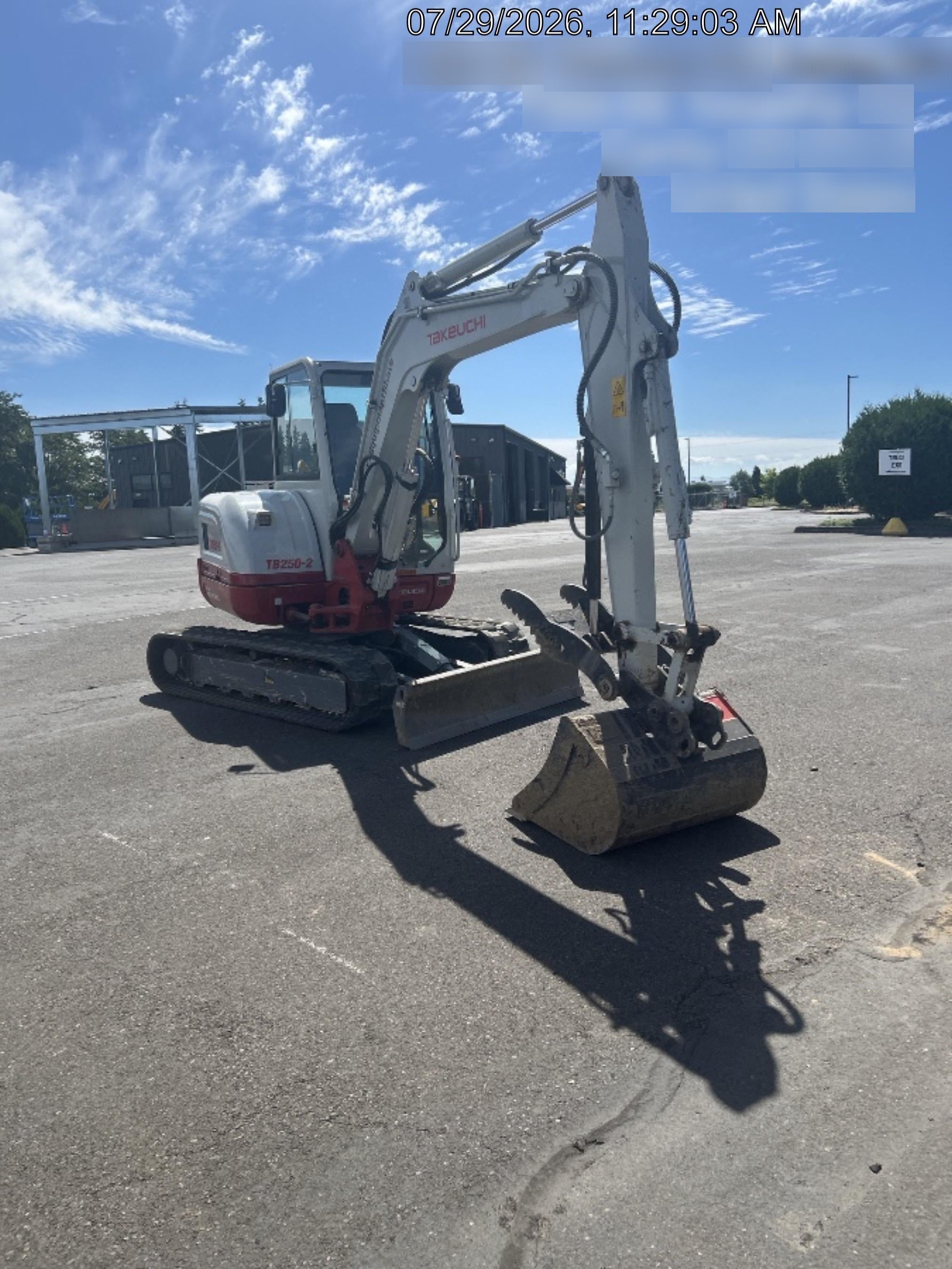 2025 TAKEUCHI TB250-2CR