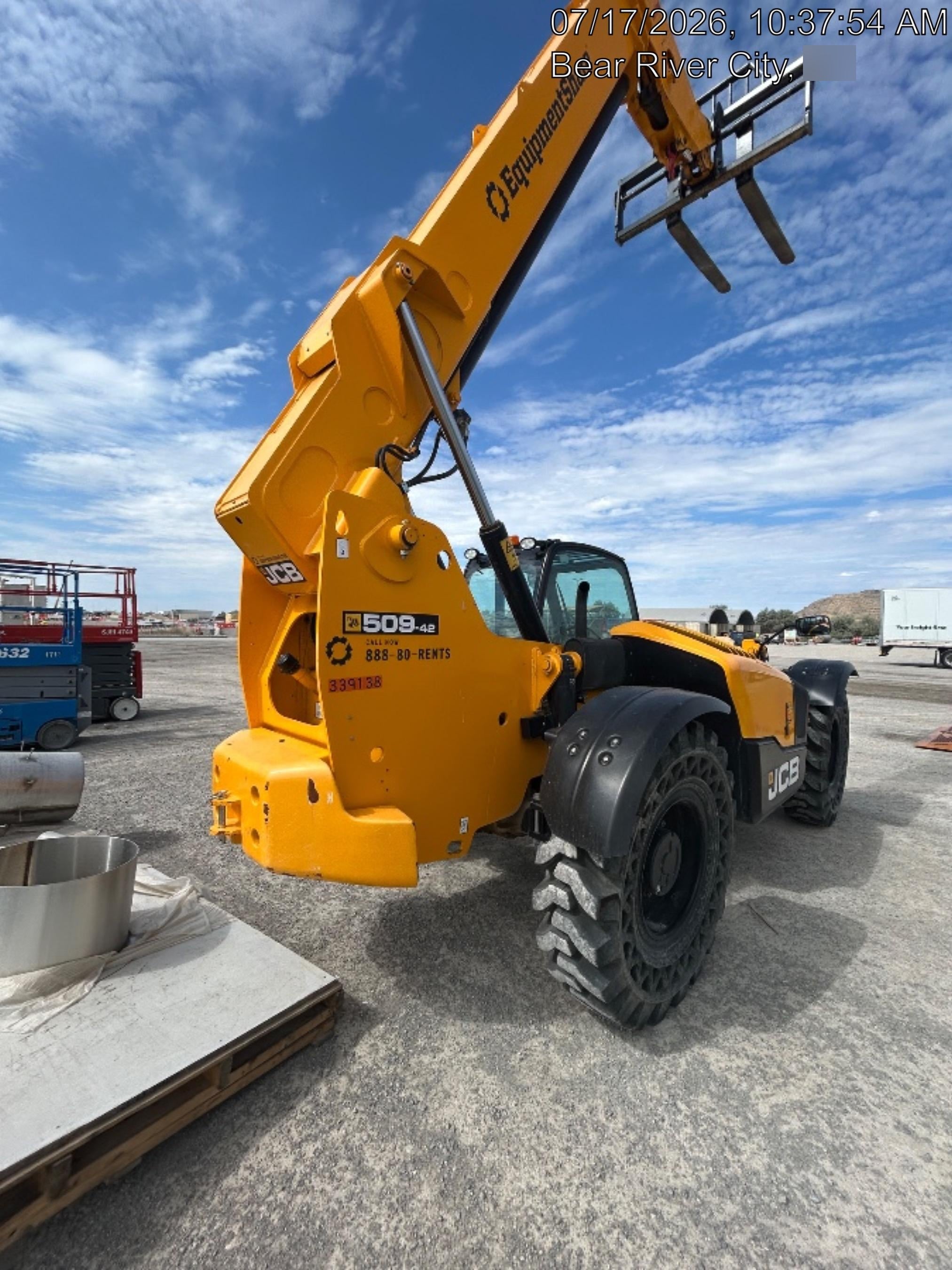 2023 JCB 509-42