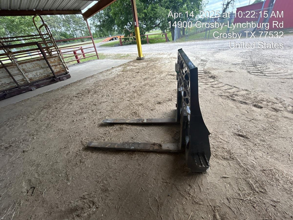 2022 PALADIN 48" Pallet Forks - Paladin