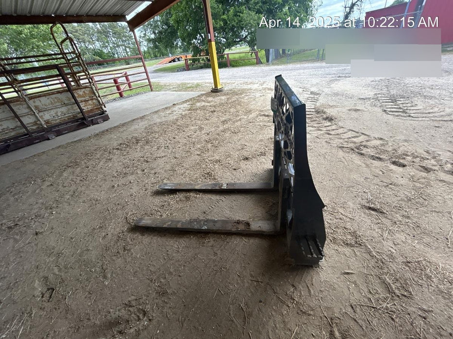 2022 PALADIN 48" Pallet Forks - Paladin