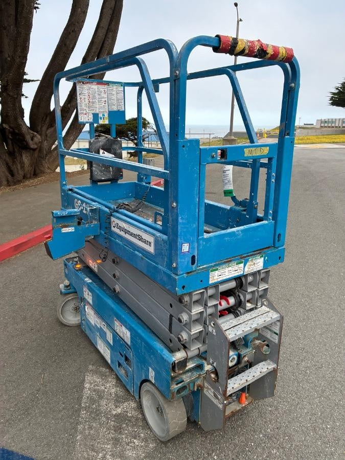 2019 Genie GS-1930 Half Height Swing Gate, 800W Inverter