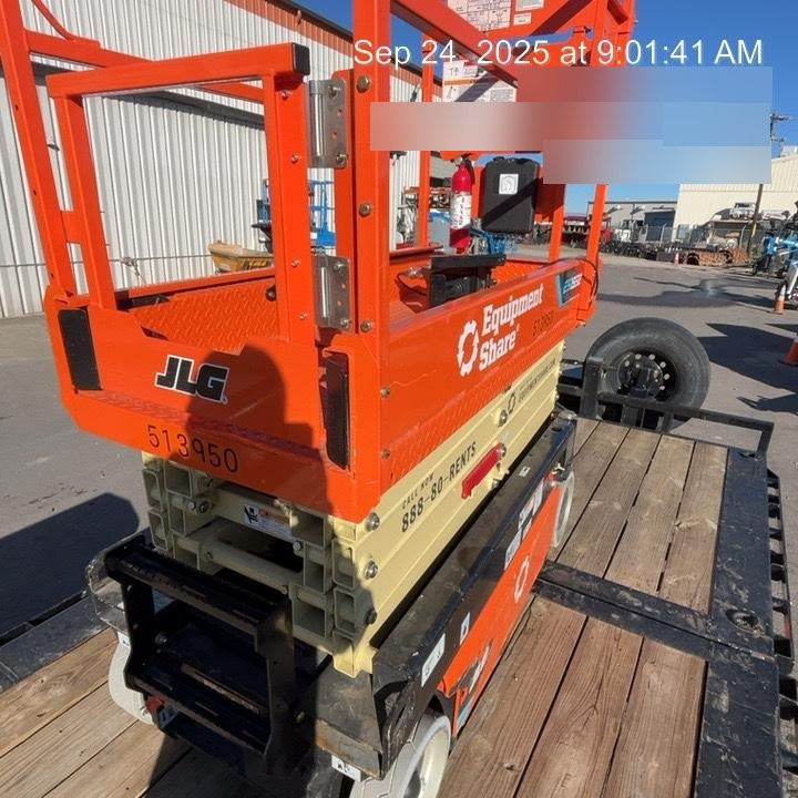 2025 JLG ES1932