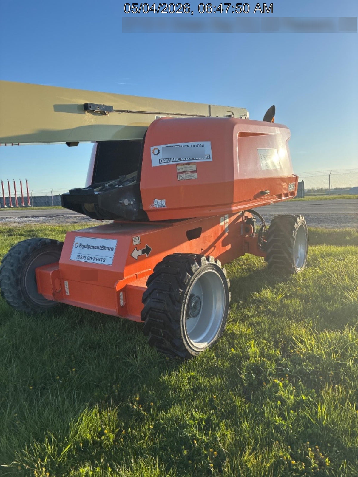 2019 JLG 660SJ