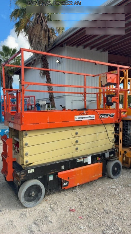 2022 JLG R3246