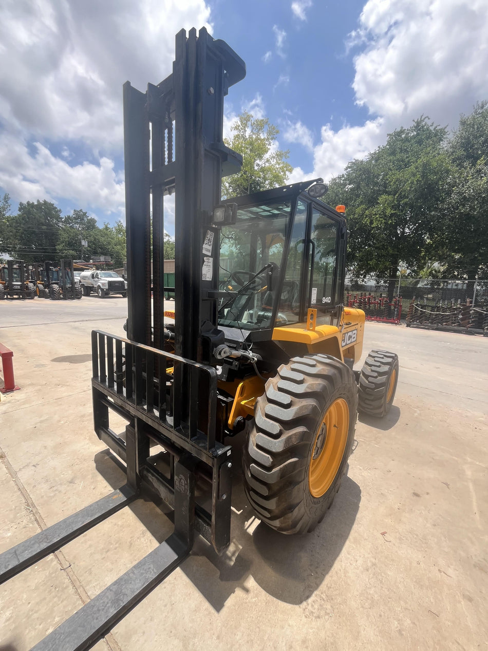 2025 JCB 940-4