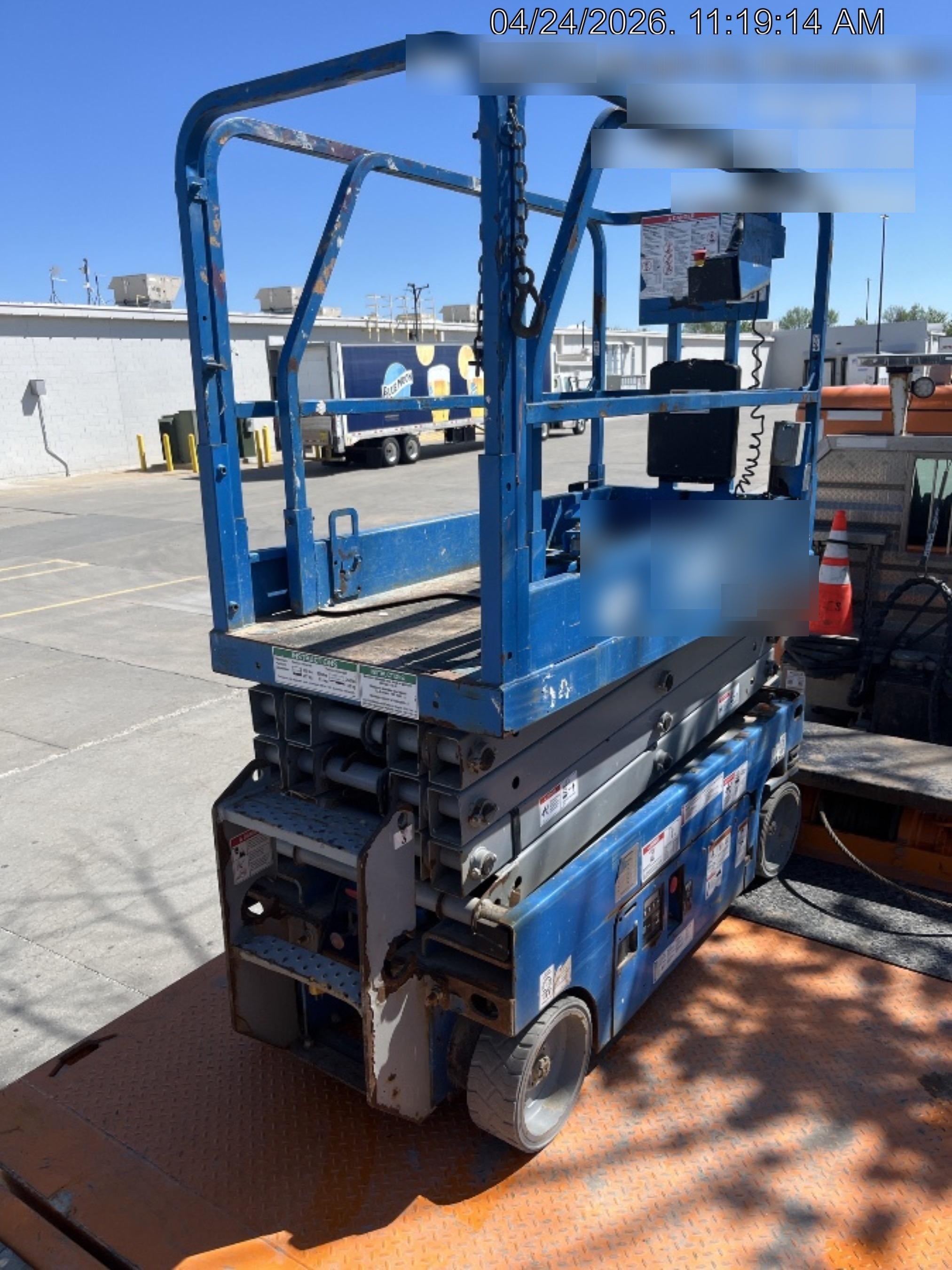 2017 Genie GS-1930 Genie GS-1930 Lift w/Fixed Rail and Chain Entry